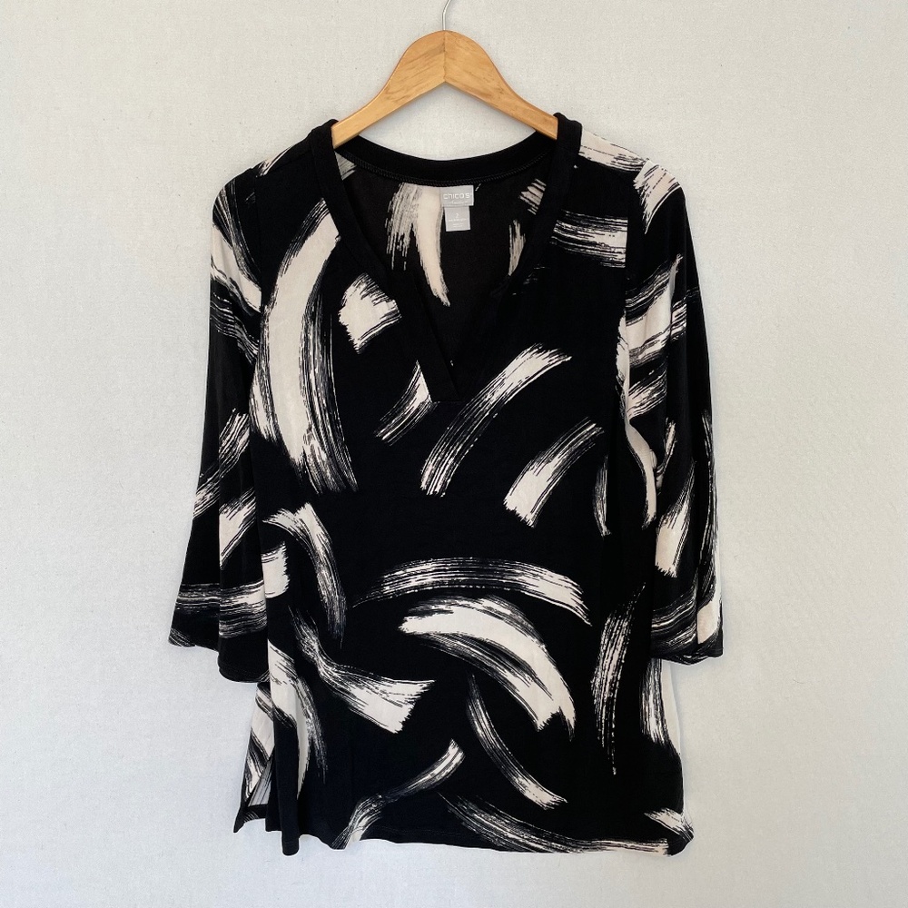 CHICO’S TRAVELERS Women’s Size 2 US Large Black & Ecru Brushstrokes Tunic Top